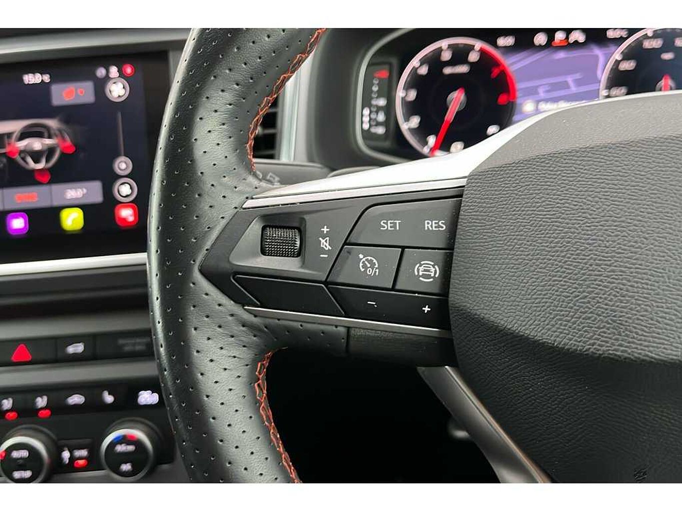 SEAT Ateca FR Black Edition 1.5 EcoTSI Petrol 150 7-speed DSG-auto