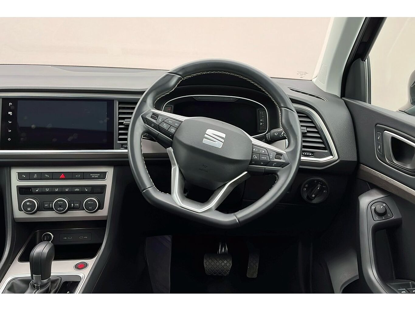 SEAT Ateca XPERIENCE Lux 1.5 EcoTSI Petrol 150 7-speed DSG-auto