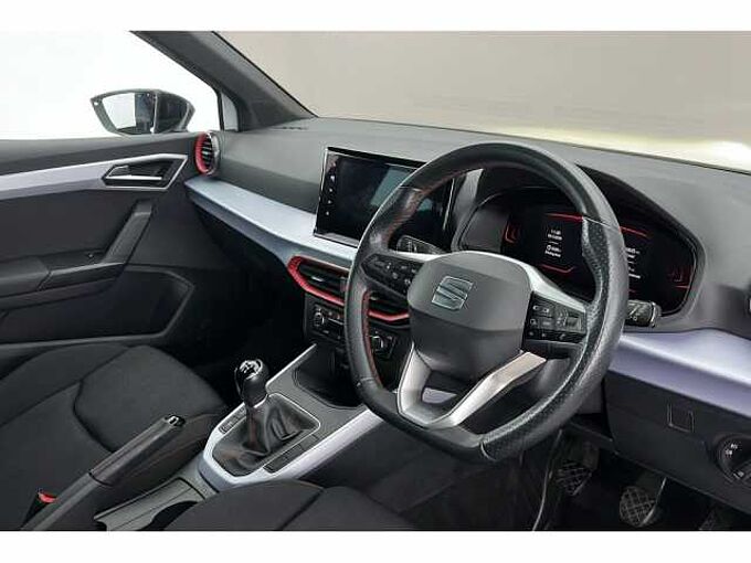 SEAT Arona FR 1.0 TSI Petrol 110 6-speed manual